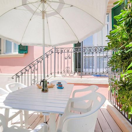 Elegant Apartment In San Vincenzo With A Sea View Zewnętrze zdjęcie